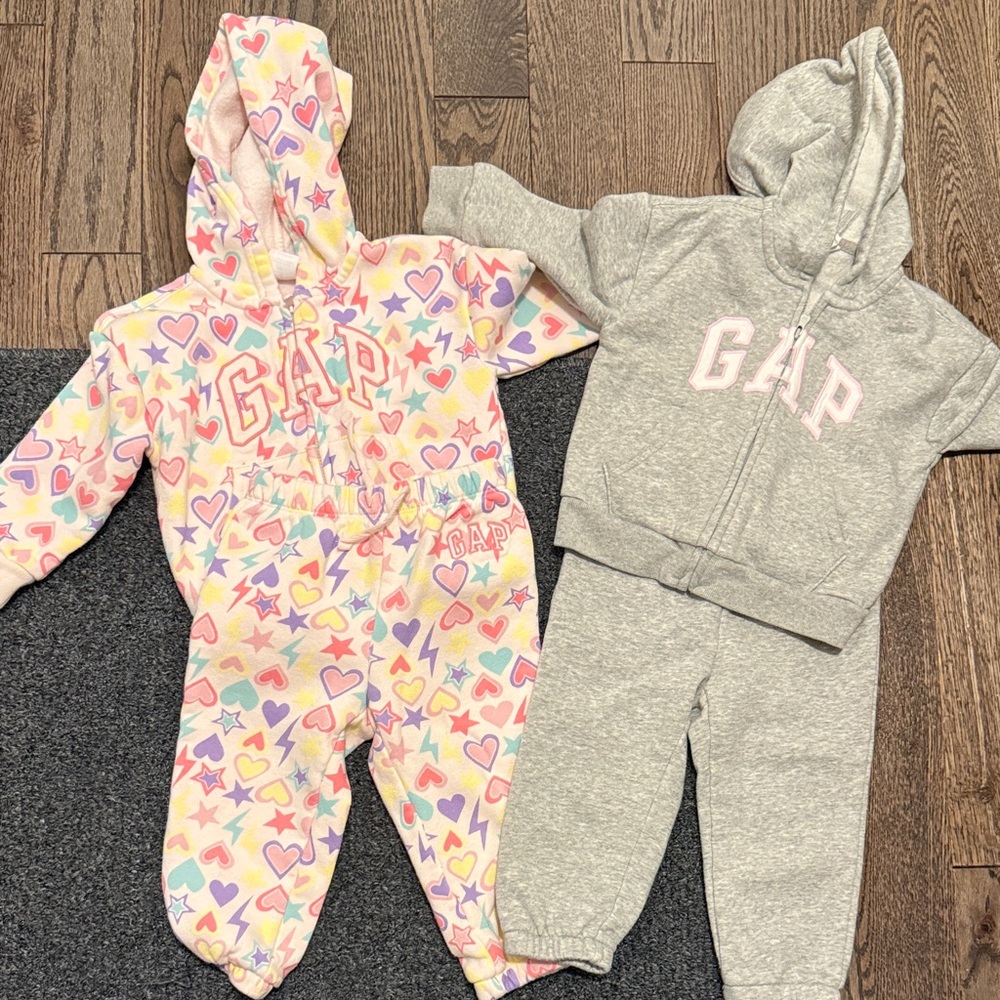 Set of 2- GAP Jogger set